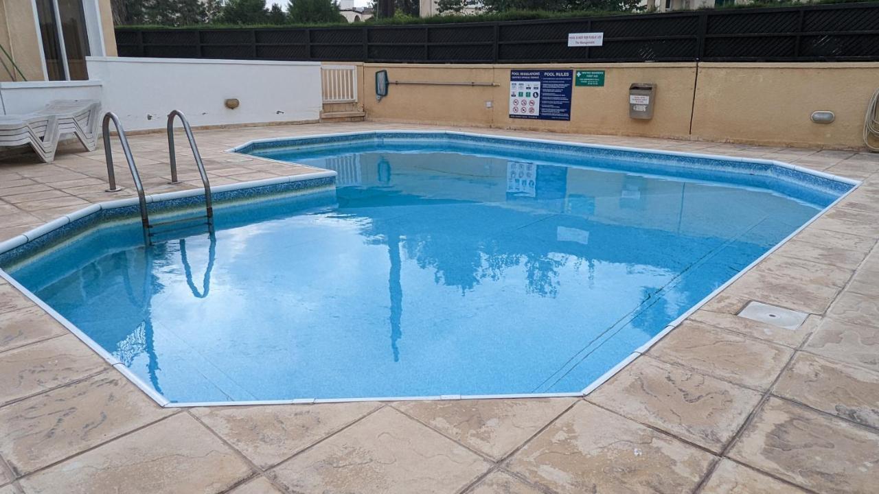 Stylish Garden Apartment At Paphos Harbour المظهر الخارجي الصورة