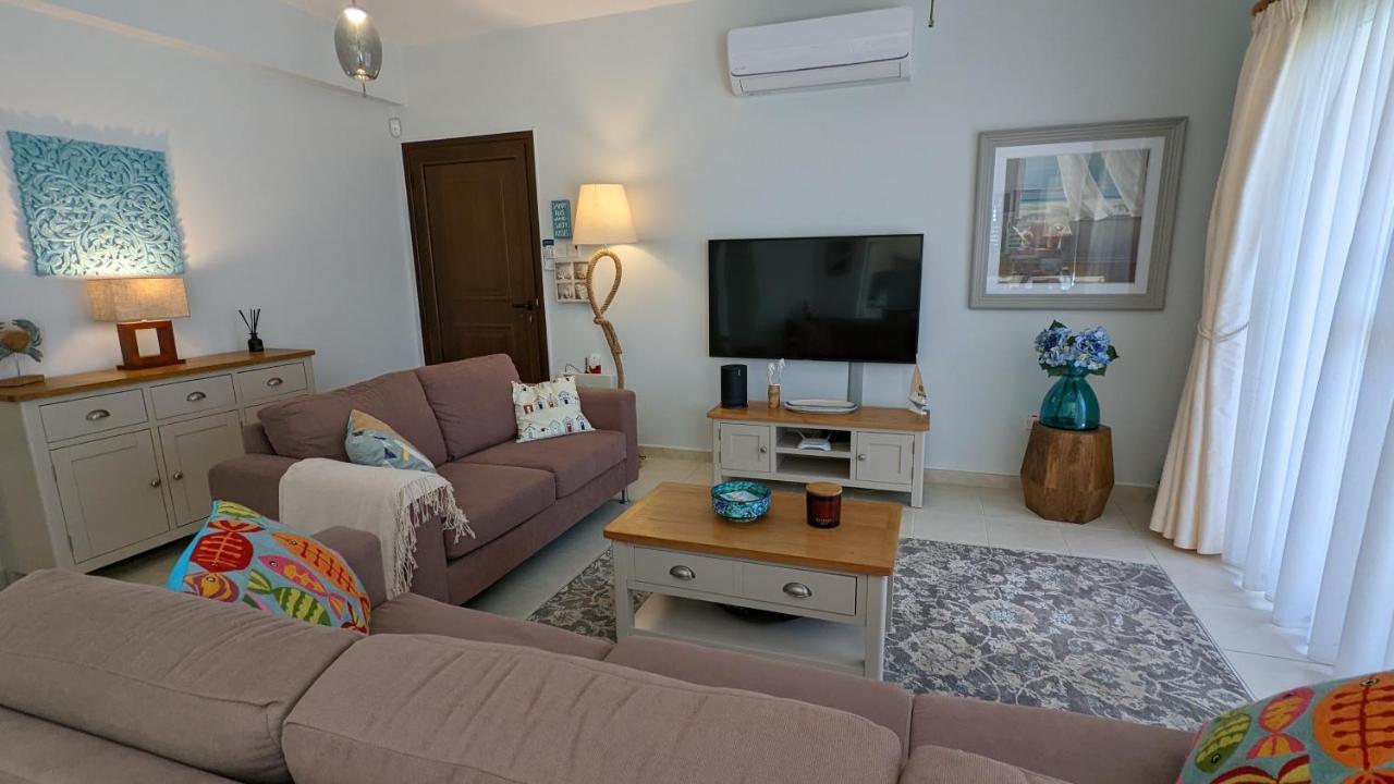 Stylish Garden Apartment At Paphos Harbour المظهر الخارجي الصورة