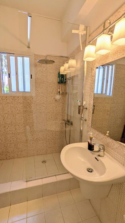 Stylish Garden Apartment At Paphos Harbour المظهر الخارجي الصورة