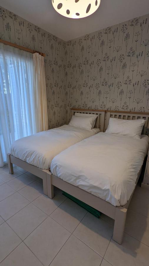 Stylish Garden Apartment At Paphos Harbour المظهر الخارجي الصورة
